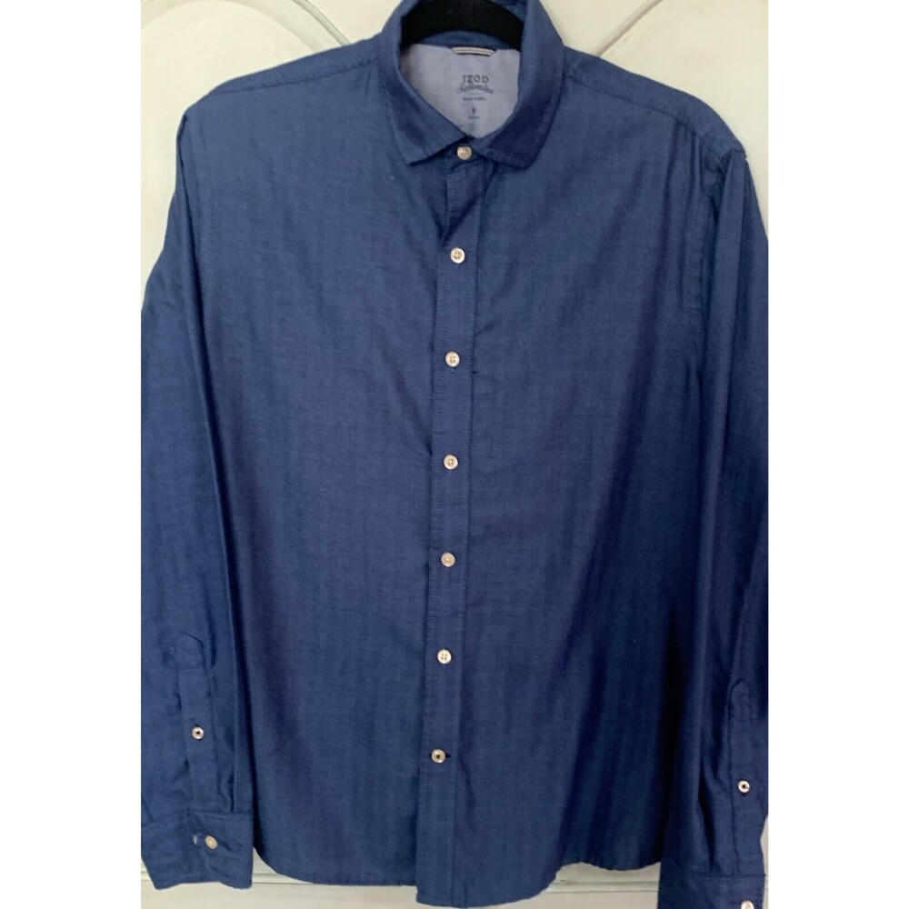 IZOD Saltwater Blue Herringbone Button-Up Shirt Men's Medium Relaxed Fit‎